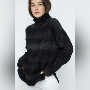 NWT En Merci Ombré Turtleneck Sweater
